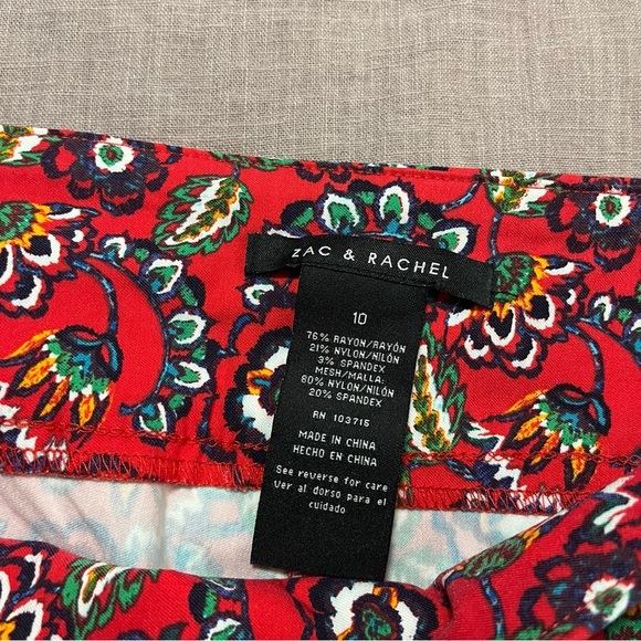 Zac & Rachel Red Floral Cropped Flat Front Pants Size 10 stretch Office Casual - Picture 5 of 6